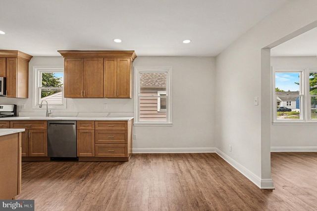 2513 CANTERBURY RD, Parkville, MD 21234