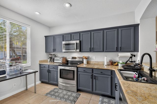2785 S EVERGREEN Circle, Boynton Beach, FL 33426