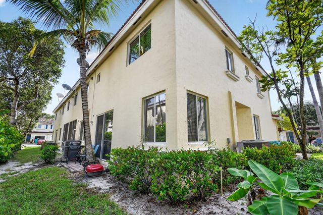 2785 S EVERGREEN Circle, Boynton Beach, FL 33426