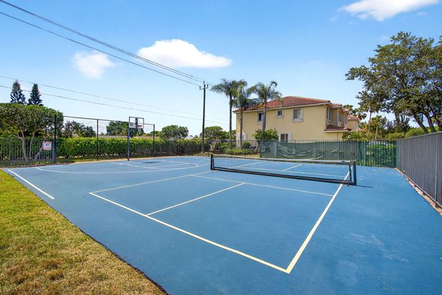 2785 S EVERGREEN Circle, Boynton Beach, FL 33426