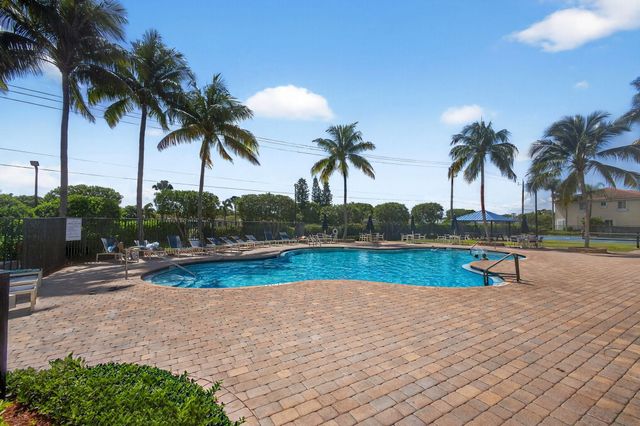2785 S EVERGREEN Circle, Boynton Beach, FL 33426