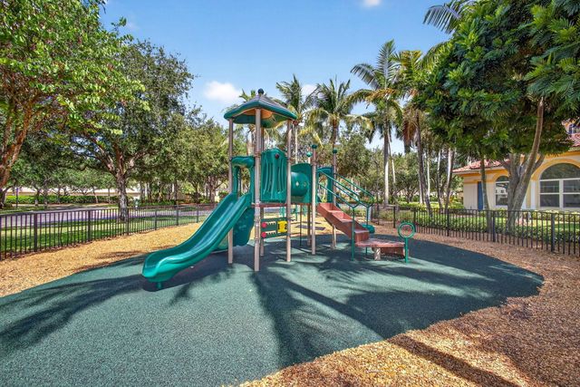 2785 S EVERGREEN Circle, Boynton Beach, FL 33426