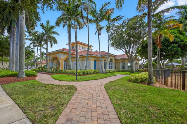 2785 S EVERGREEN Circle, Boynton Beach, FL 33426