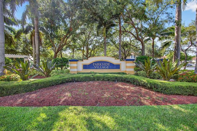 2785 S EVERGREEN Circle, Boynton Beach, FL 33426