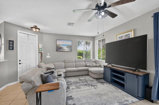 2785 S EVERGREEN Circle, Boynton Beach, FL 33426