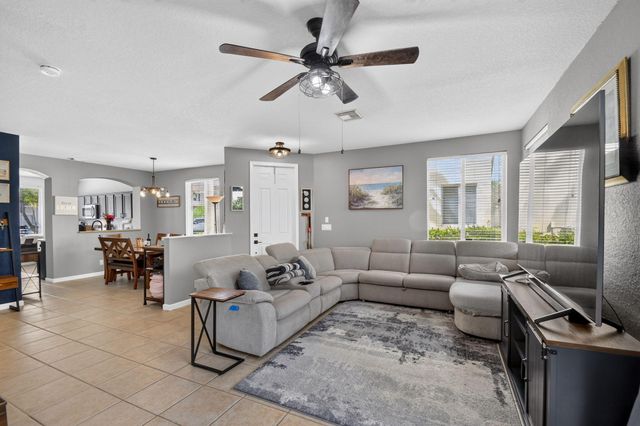 2785 S EVERGREEN Circle, Boynton Beach, FL 33426