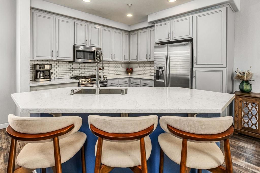 688 Hatfield Drive, San Marcos, CA 92078