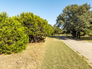 41044 Acorn Lane, Whitney, TX 76692