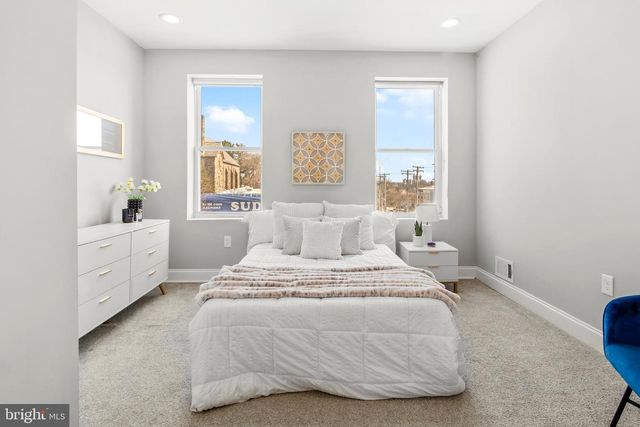 2956 GREENMOUNT AVE, Baltimore, MD 21218