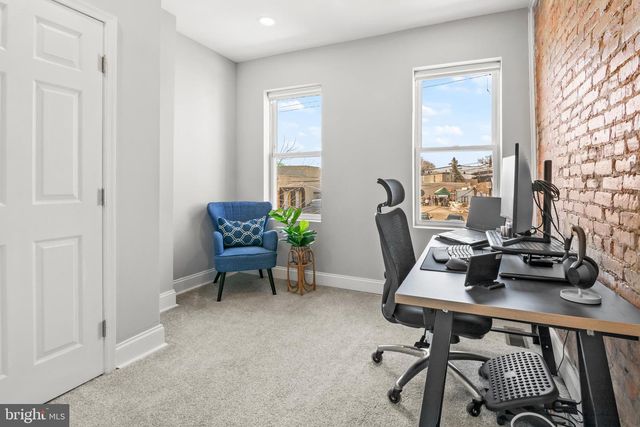 2956 GREENMOUNT AVE, Baltimore, MD 21218