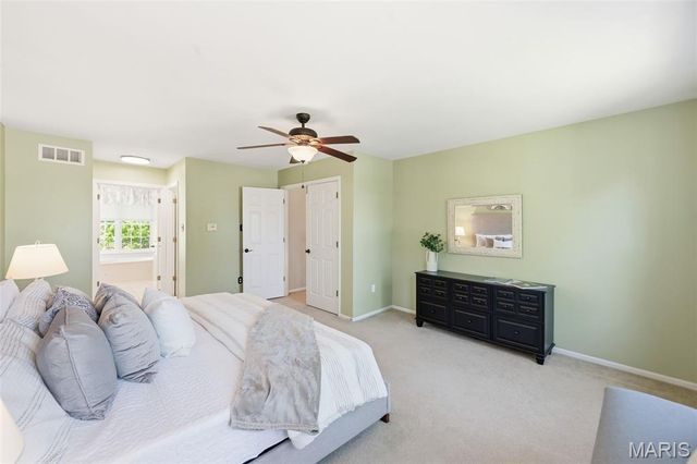 16112 Ridgewoods Manor Circle, Ellisville, MO 63038