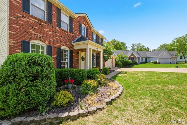 16112 Ridgewoods Manor Circle, Ellisville, MO 63038
