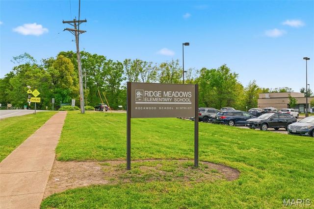 16112 Ridgewoods Manor Circle, Ellisville, MO 63038