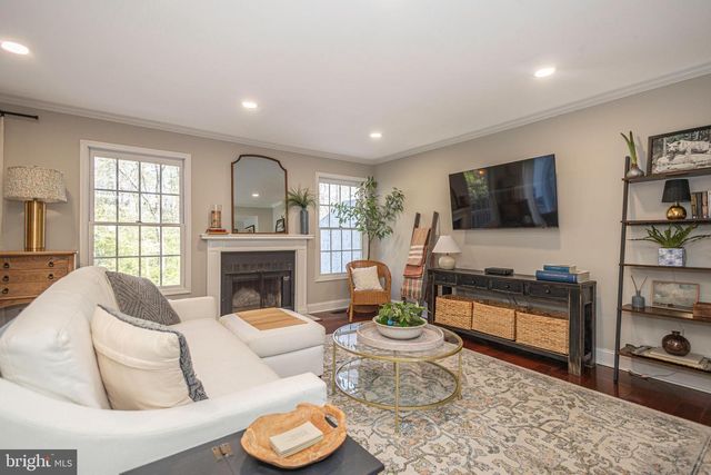 13 BOGEY CIR, Doylestown, PA 18901