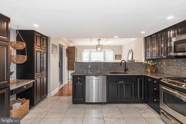 13 BOGEY CIR, Doylestown, PA 18901