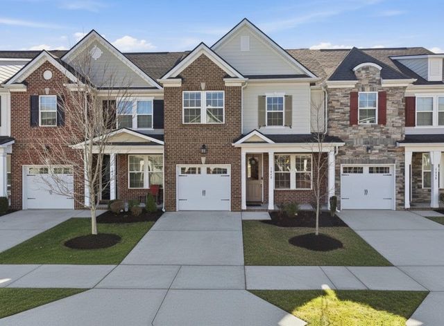 1040 Livingstone Ln, Mount Juliet, TN 37122