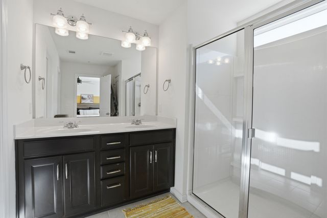 1040 Livingstone Ln, Mount Juliet, TN 37122