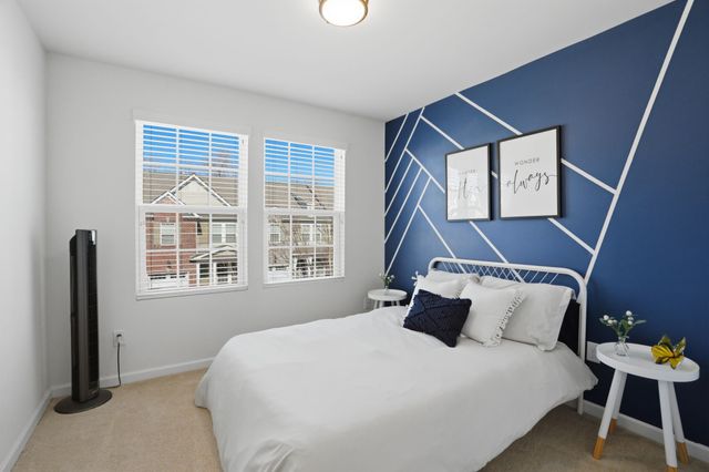 1040 Livingstone Ln, Mount Juliet, TN 37122