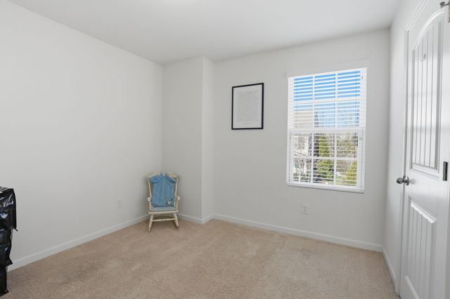 1040 Livingstone Ln, Mount Juliet, TN 37122