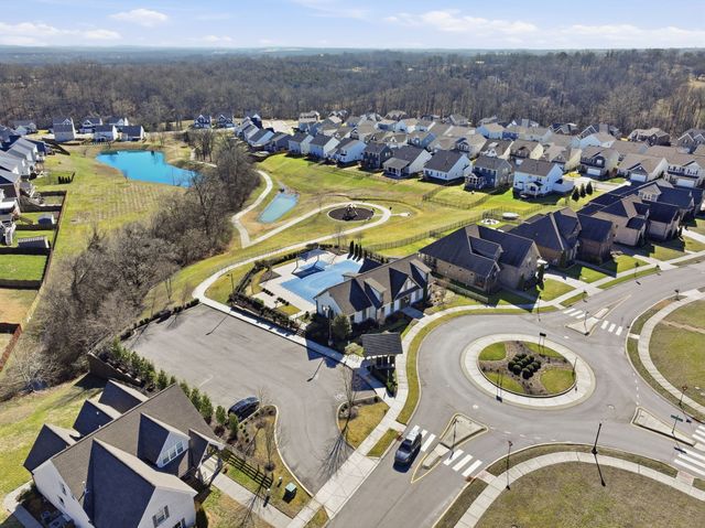 1040 Livingstone Ln, Mount Juliet, TN 37122