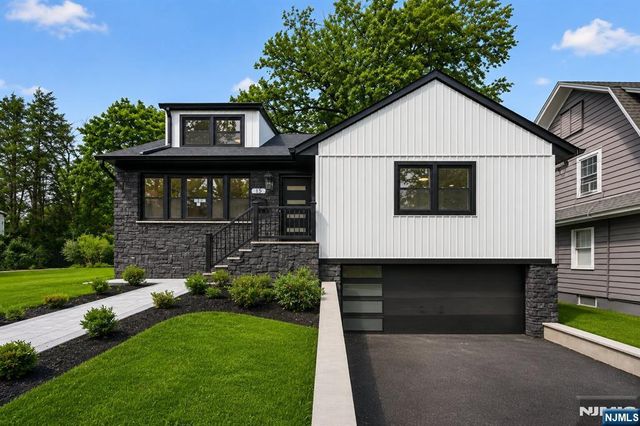 15 Elberta Road, Maplewood, NJ 07040