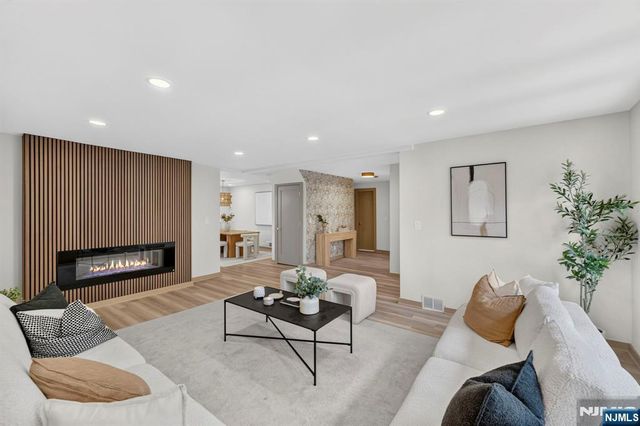 15 Elberta Road, Maplewood, NJ 07040