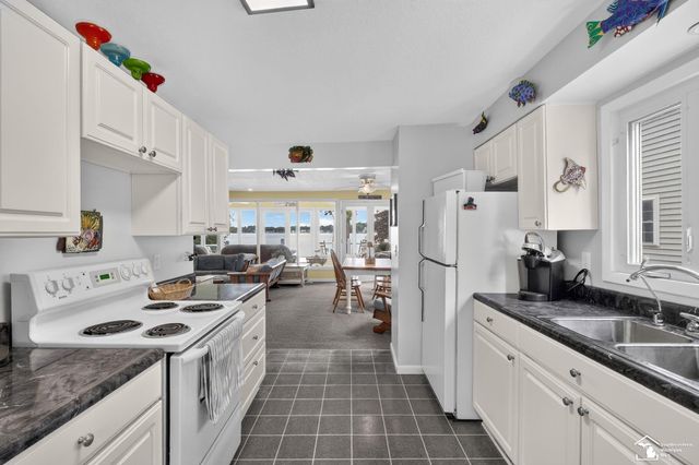 736 Lakeview Drive, Columbia Twp, MI 49234