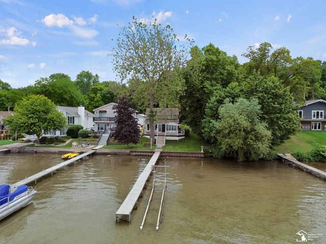736 Lakeview Drive, Columbia Twp, MI 49234