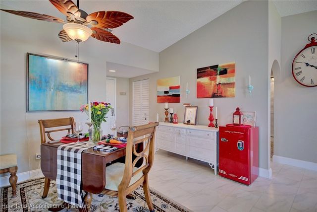 5415 CASABLANCA Circle L21, Sebring, FL 33870