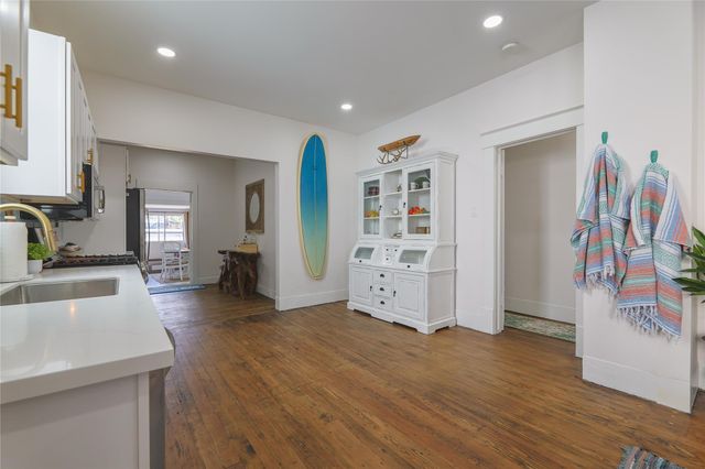 2912 Avenue R, Galveston, TX 77550