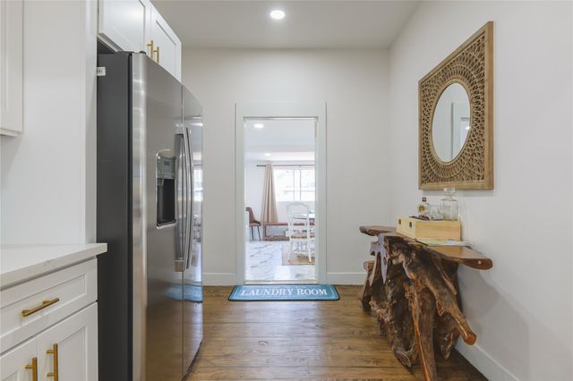 2912 Avenue R, Galveston, TX 77550