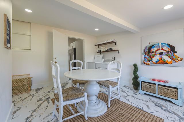 2912 Avenue R, Galveston, TX 77550