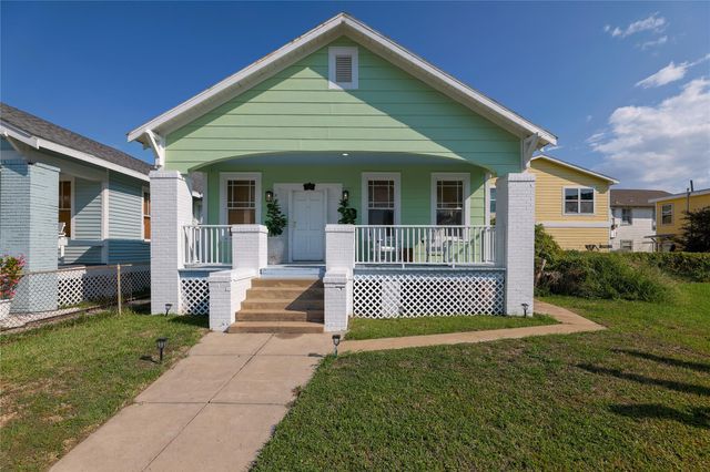 2912 Avenue R, Galveston, TX 77550