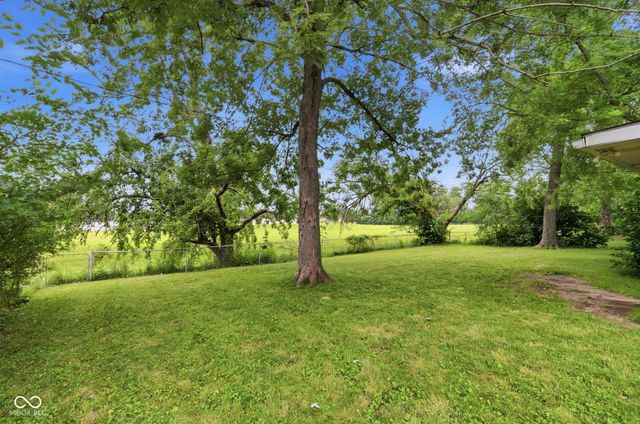 10423 Chris Drive, Indianapolis, IN 46229