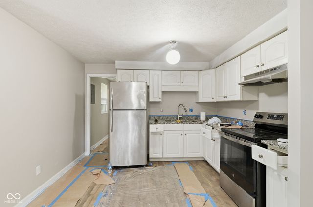 10423 Chris Drive, Indianapolis, IN 46229