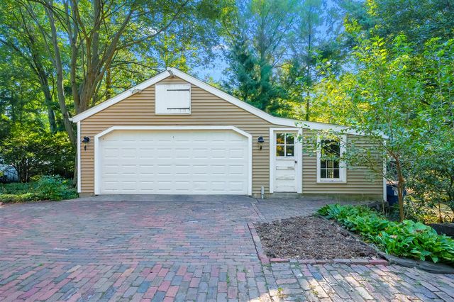 604 Jenks Boulevard, Kalamazoo, MI 49006