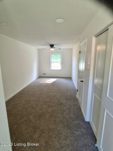 10207 Caven Ave, Louisville, KY 40229