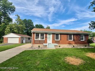 10207 Caven Ave, Louisville, KY 40229