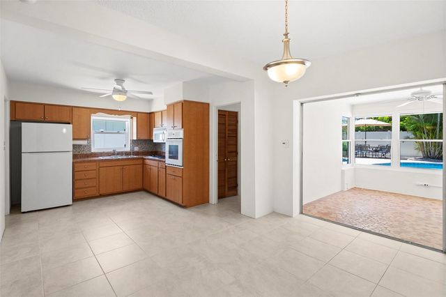 14480 120TH AVENUE, Largo, FL 33774