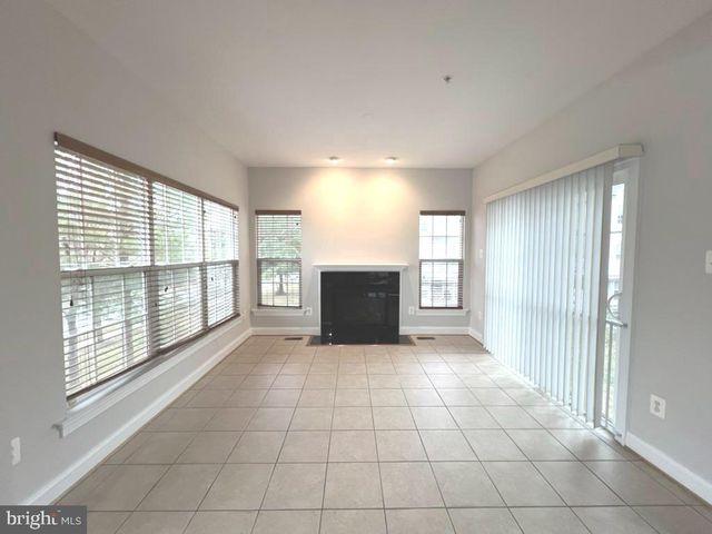 9854 SNOW BIRD LN, Laurel, MD 20723