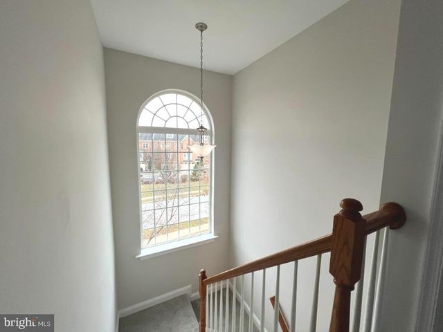 9854 SNOW BIRD LN, Laurel, MD 20723