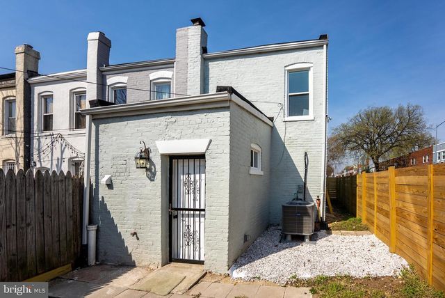 633 18TH ST NE, Washington, DC 20002