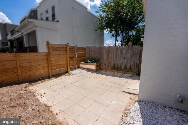 633 18TH ST NE, Washington, DC 20002