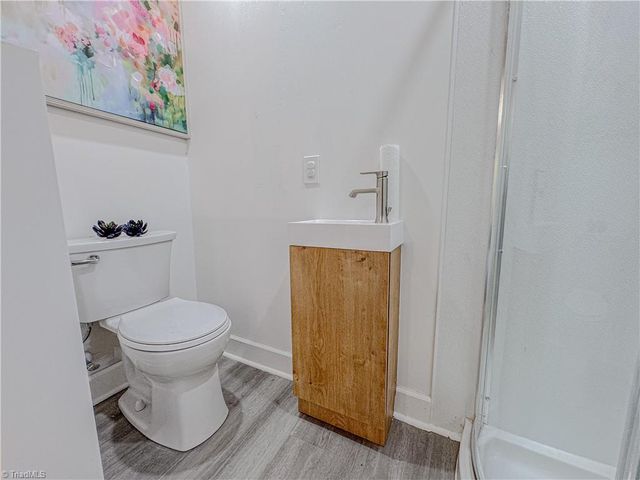 400 Western Boulevard, Lexington, NC 27265