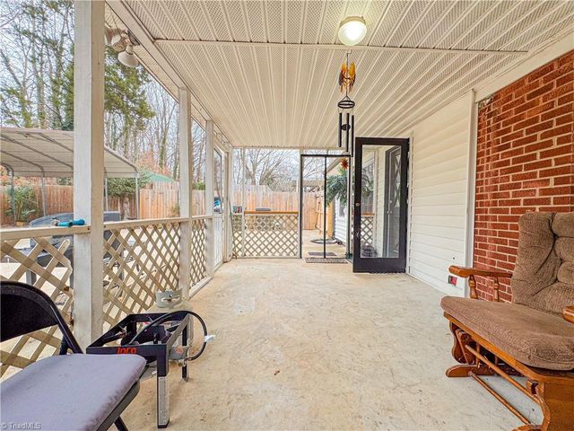 400 Western Boulevard, Lexington, NC 27265