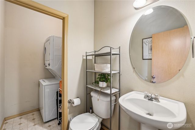 11308 6th Avenue E, Tacoma, WA 98445