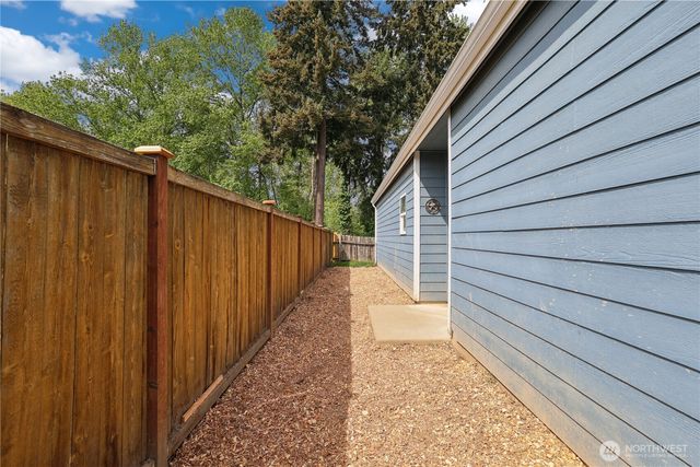 11308 6th Avenue E, Tacoma, WA 98445