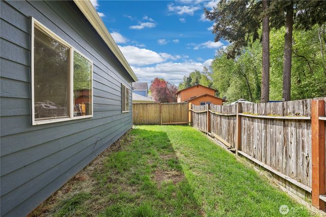 11308 6th Avenue E, Tacoma, WA 98445