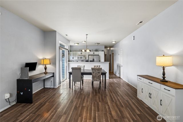 11308 6th Avenue E, Tacoma, WA 98445