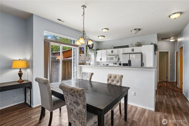 11308 6th Avenue E, Tacoma, WA 98445